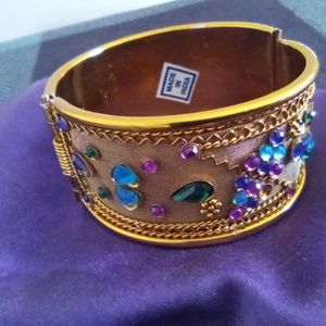 Faux Gold and multi-colored bracelet (costume jewelry)
